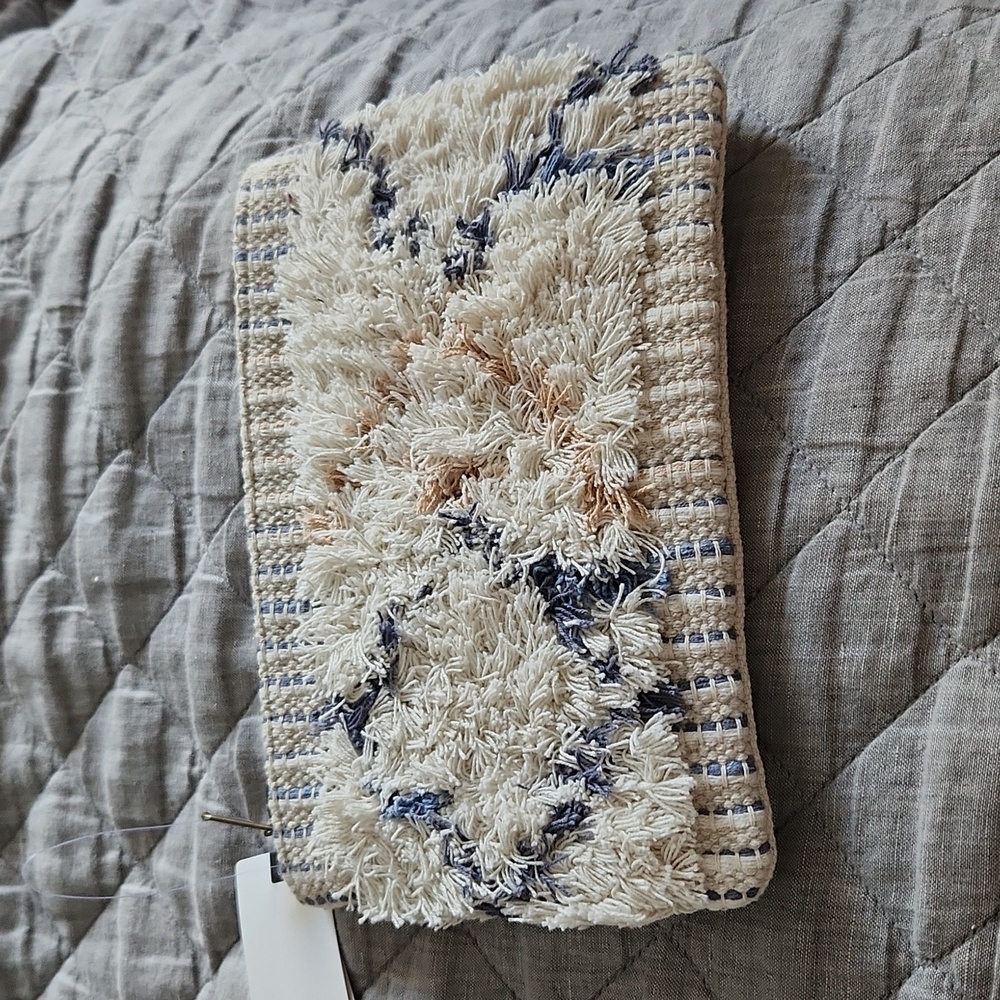 Clutch purse